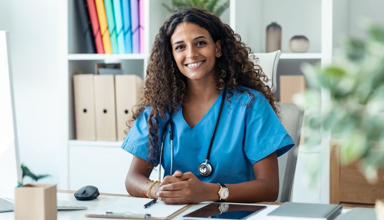 Evening & Weekend Medical Assistant Programs: Options for Working Adults